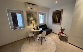 Noelle apartment